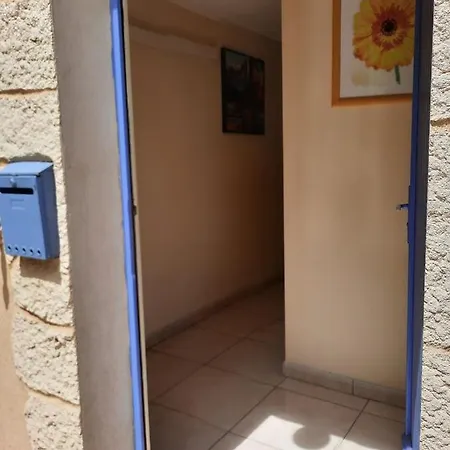 Séjour chez l'habitant A Village